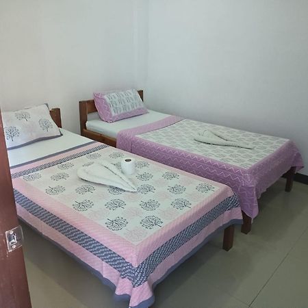 Ashok Homestay El Nido Esterno foto